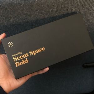Commodity scent space bold perfume sample set